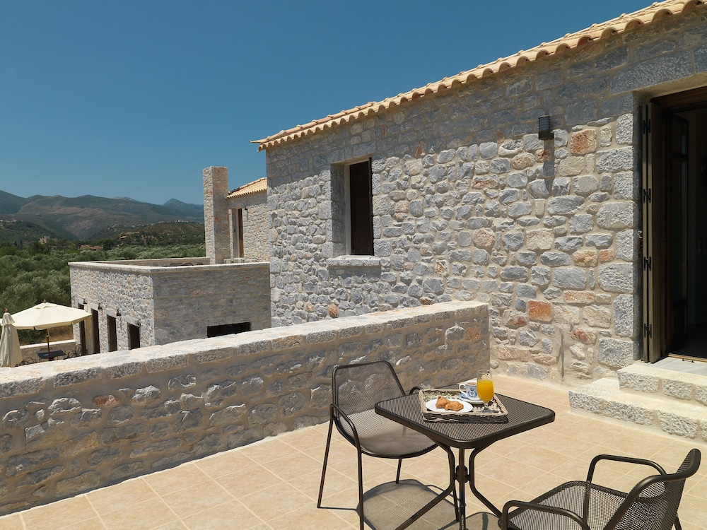 Kamares Villa 3/69
