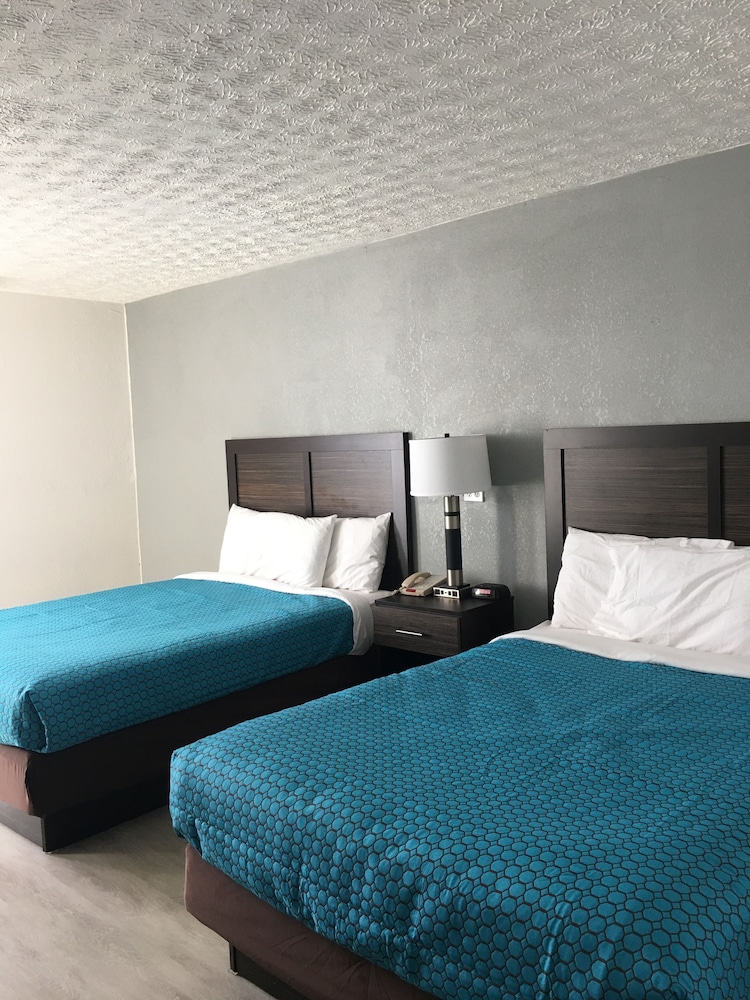 Travelodge by Wyndham Gallipolis 11/33