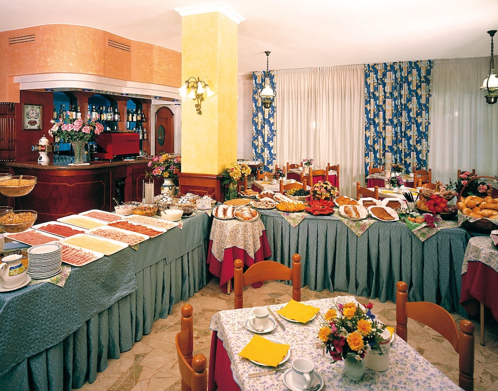 Hotel Napoleon 33/50
