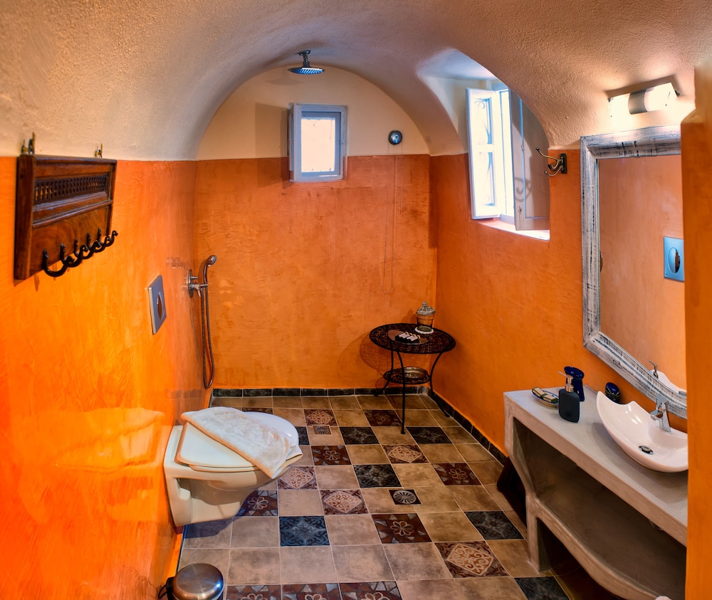 Heliophos Boutique Hotel 50/50