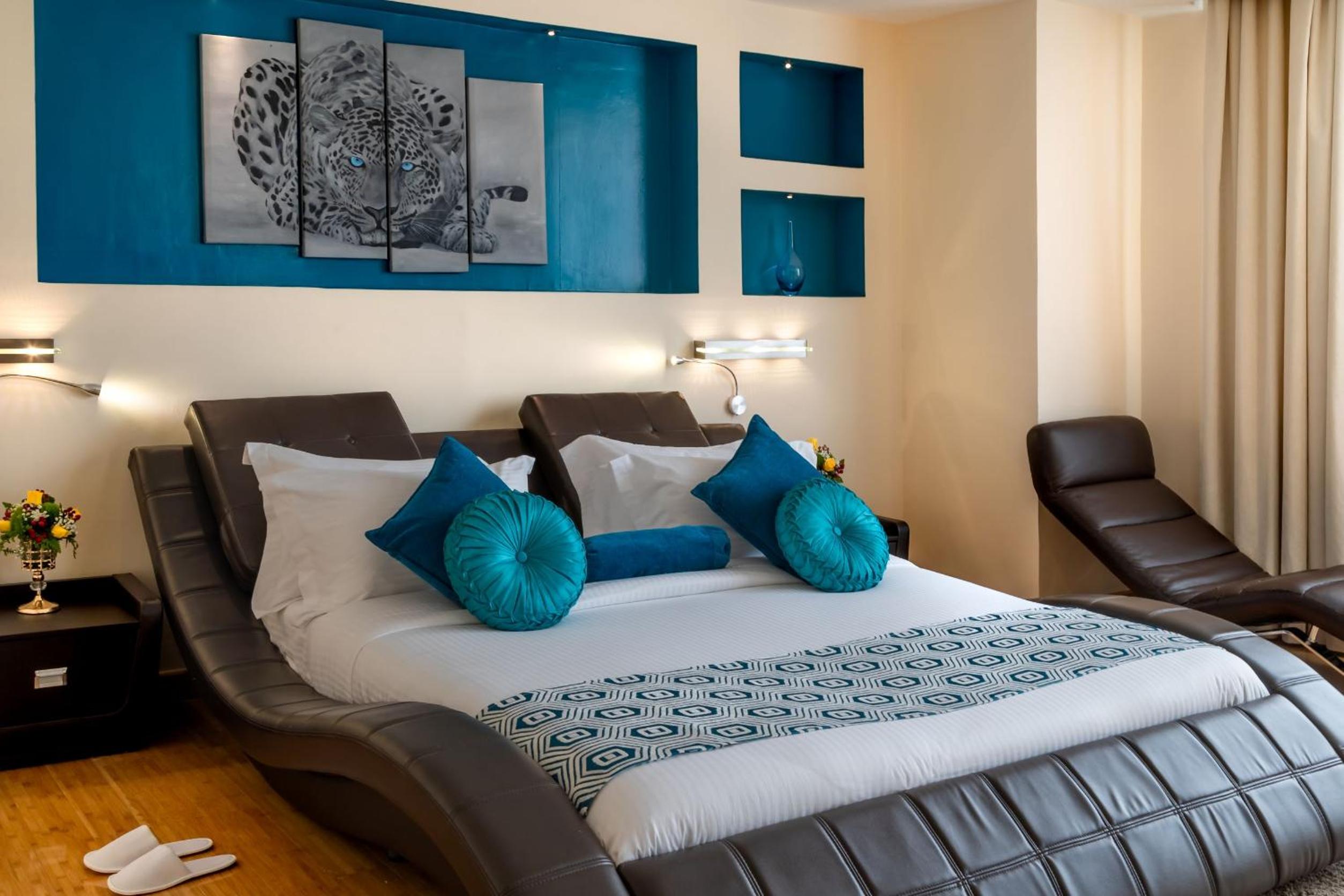 Azure, Premium, Suite، PrideInn Azure Hotel Nairobi Westlands 5/7