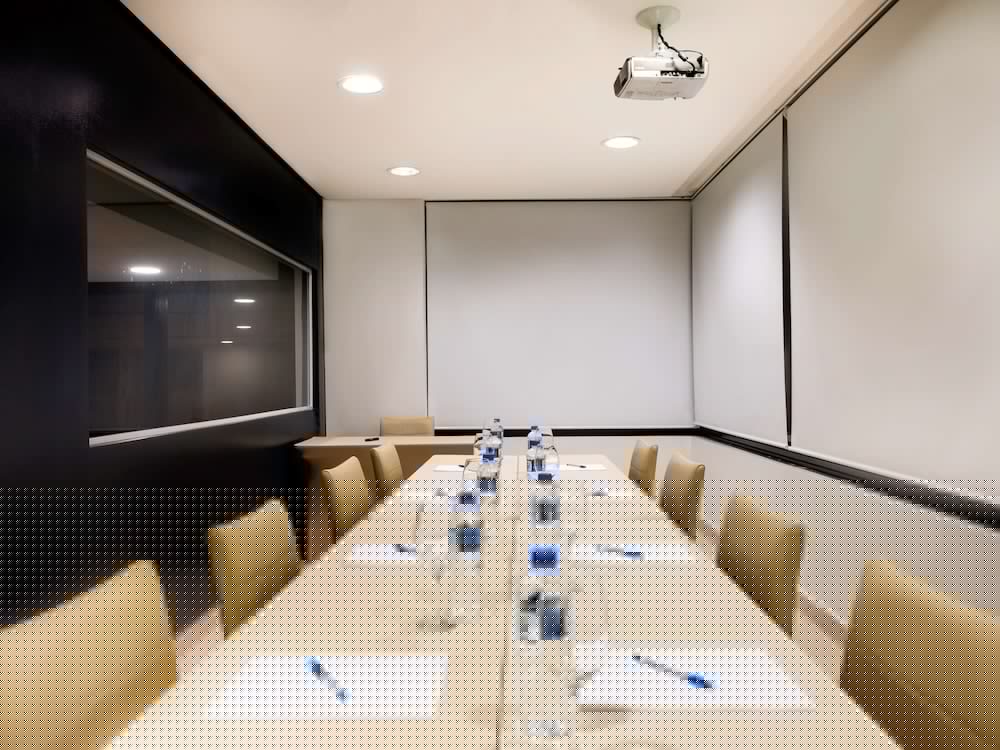 Ibis Curitiba Shopping 64/71