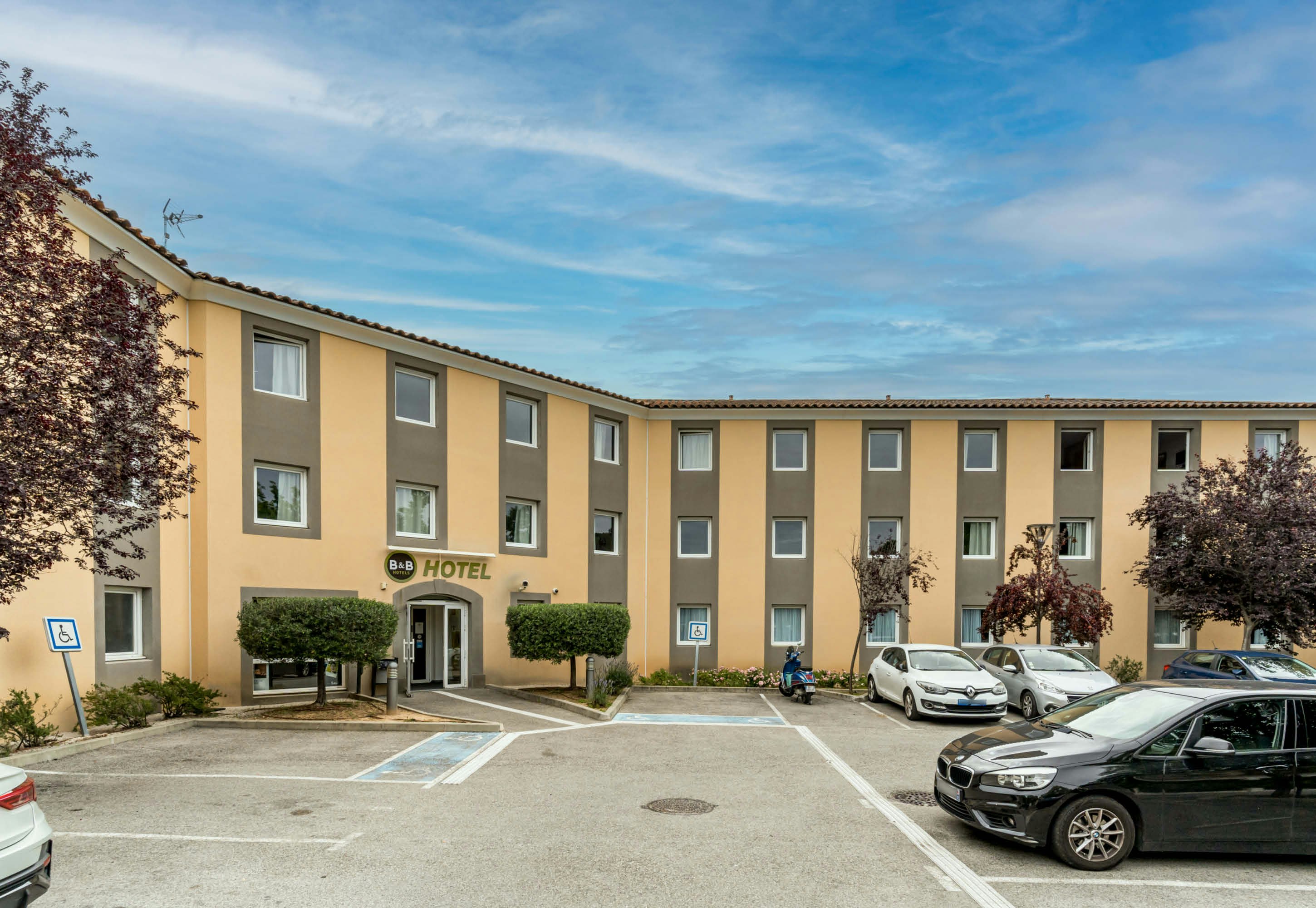 B&B Hotel Aix en Provence Le Tholonet 12/13