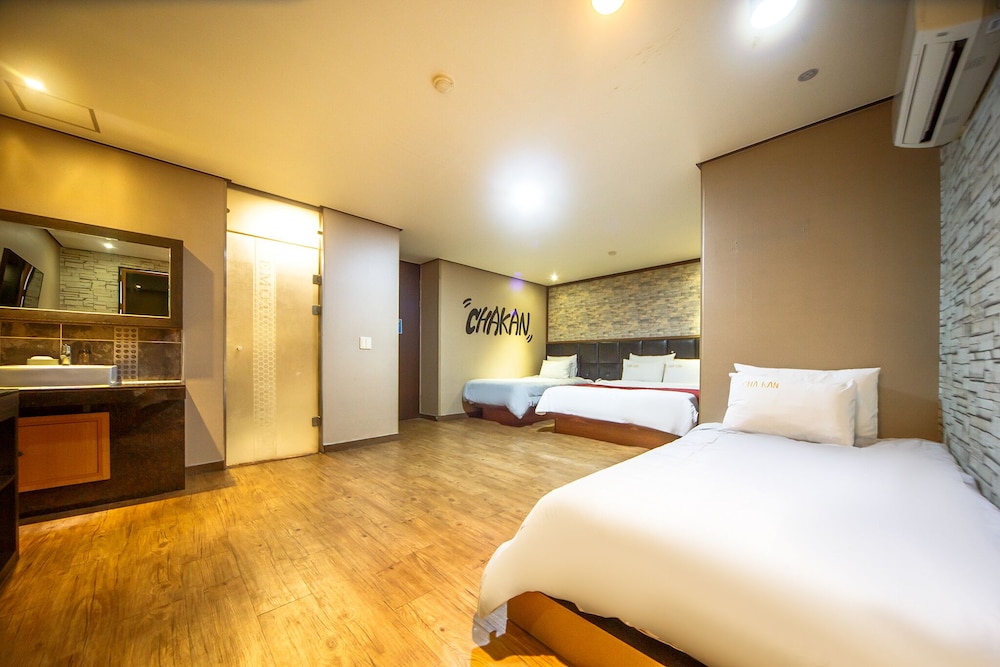 Chakan Hotel 39/62