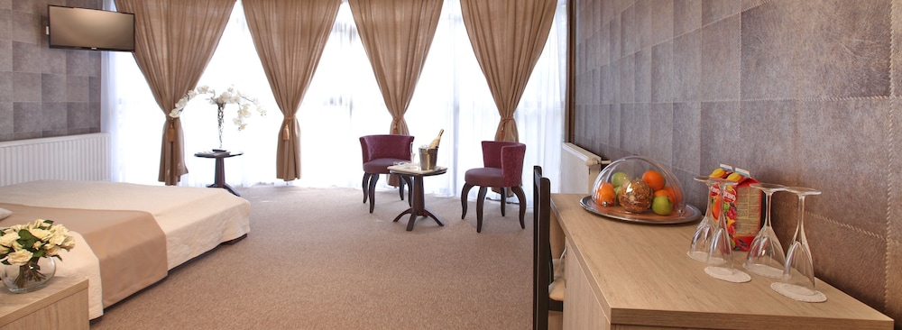Garni Hotel Vozarev 38/67