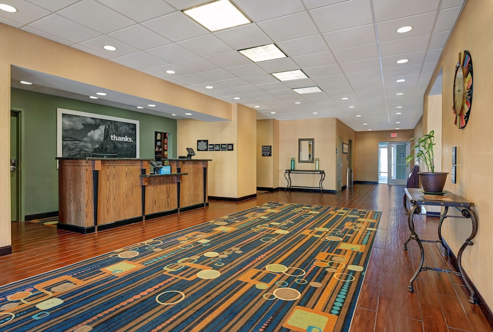 Hampton Inn Lordsburg 11/50