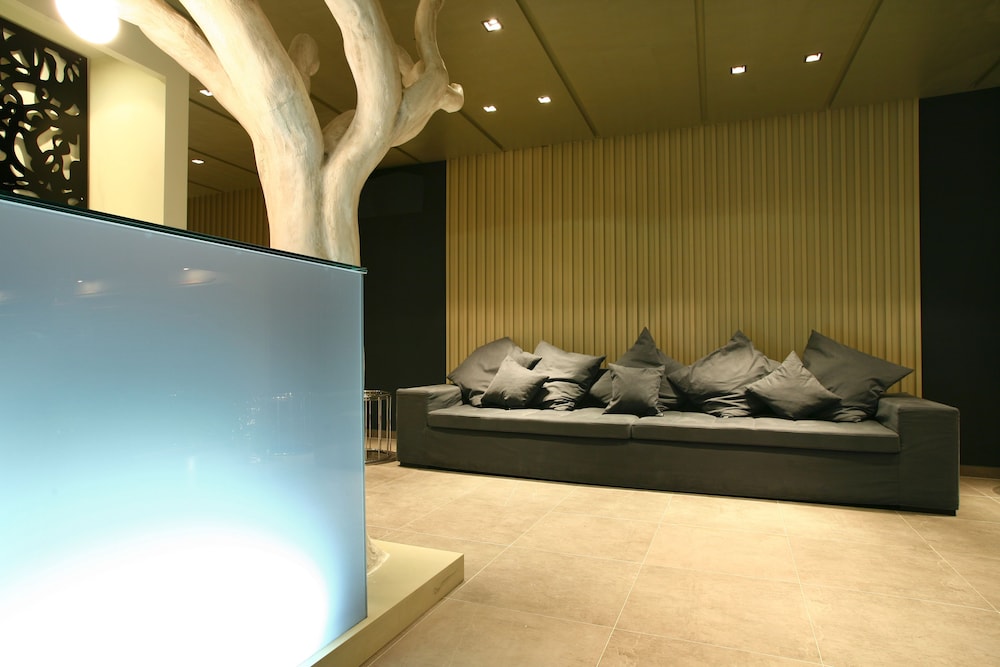 Bourtzi Boutique Hotel 44/64