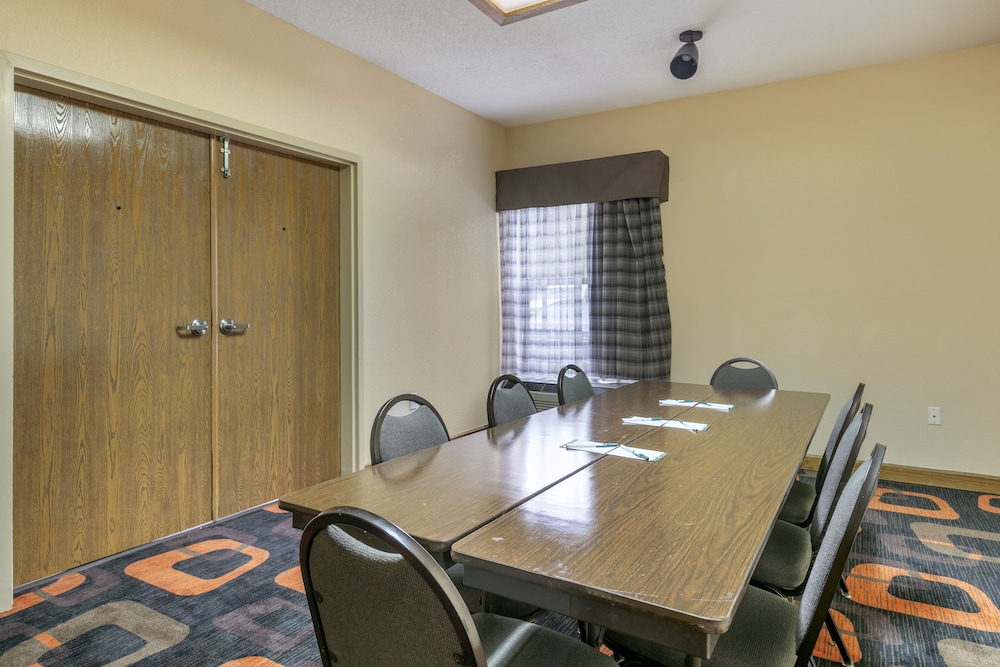 Quality Inn Rogersville 18/20