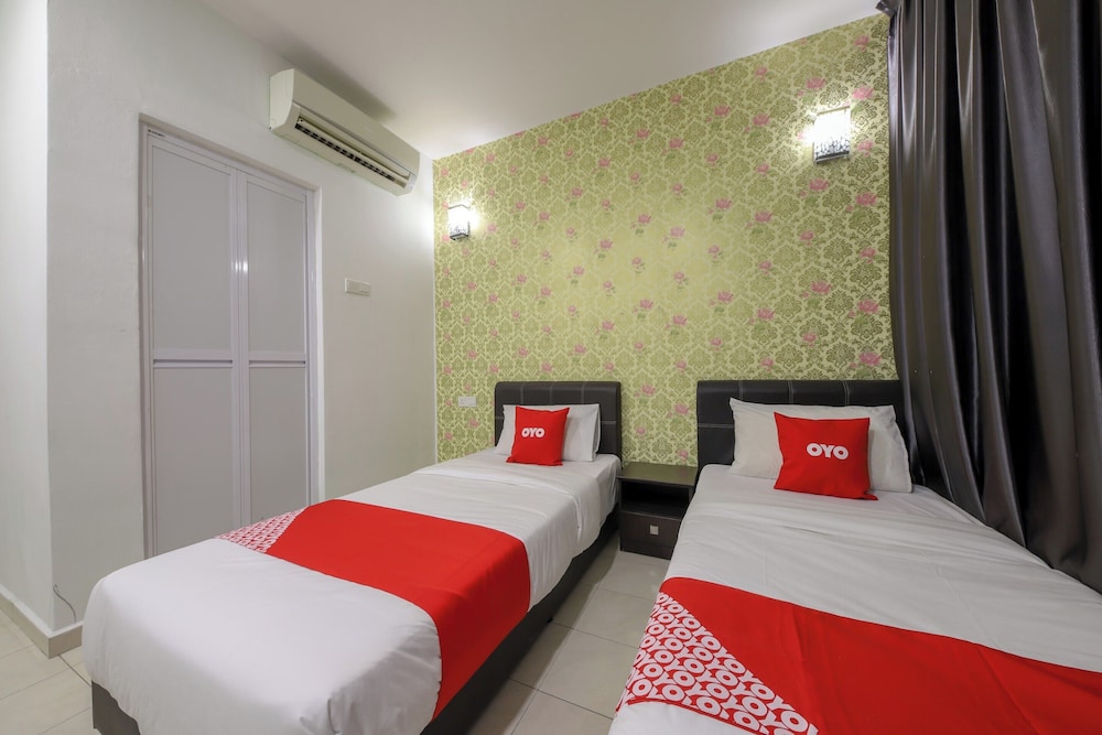 OYO 89497 Dream Nur Hotel 18/32
