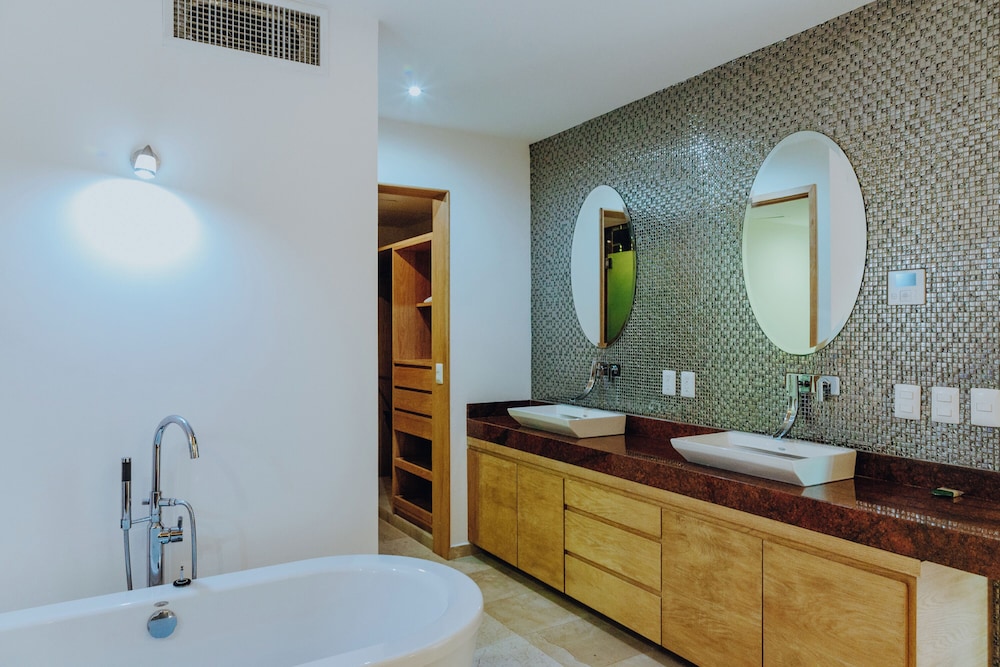 Ame Hotel Boutique & Spa 81/82