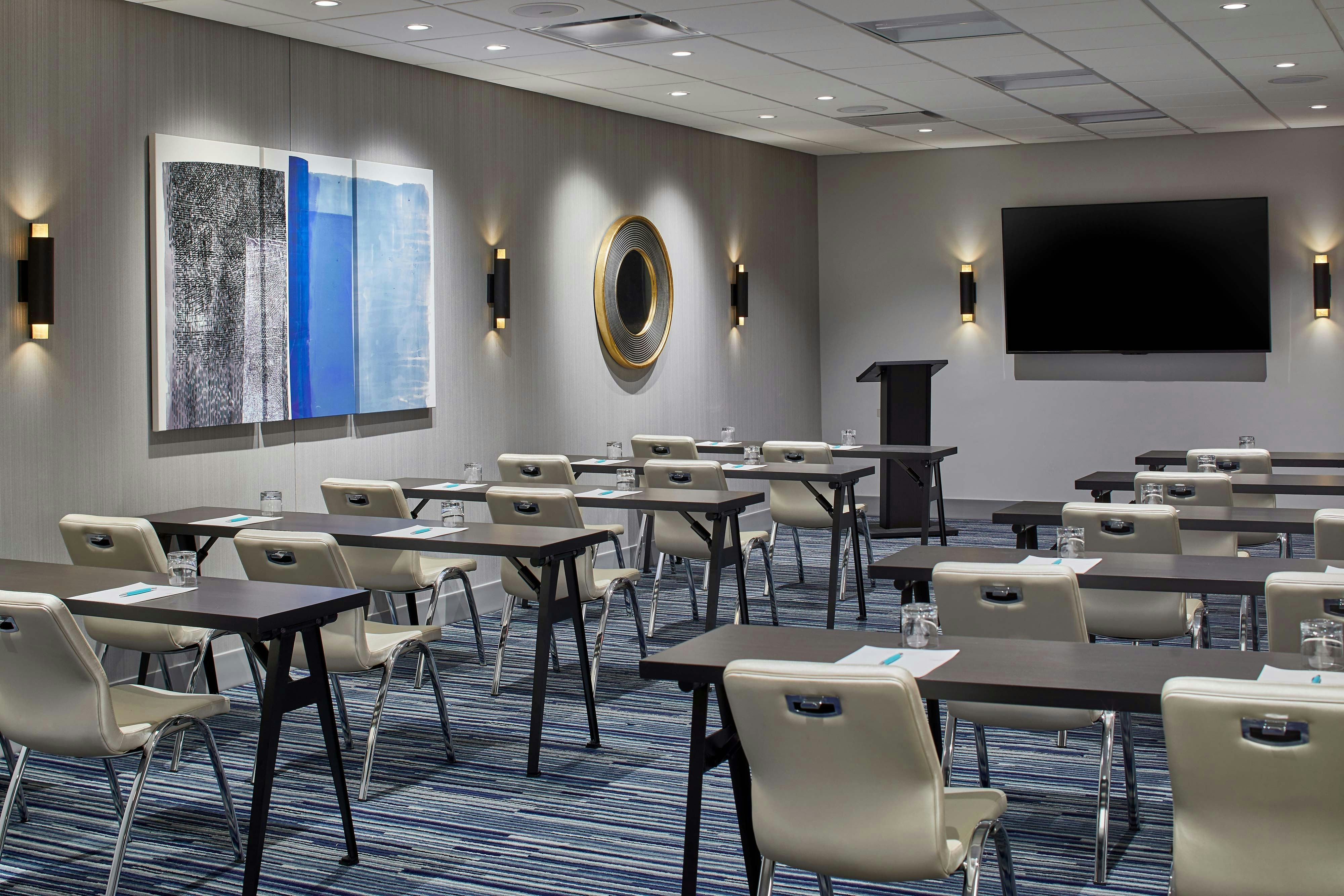 Le Meridien St. Louis Clayton (ex Sheraton Clayton Plaza Hotel) 26/36