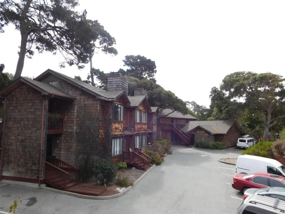 Pacific Gardens Inn 9/64