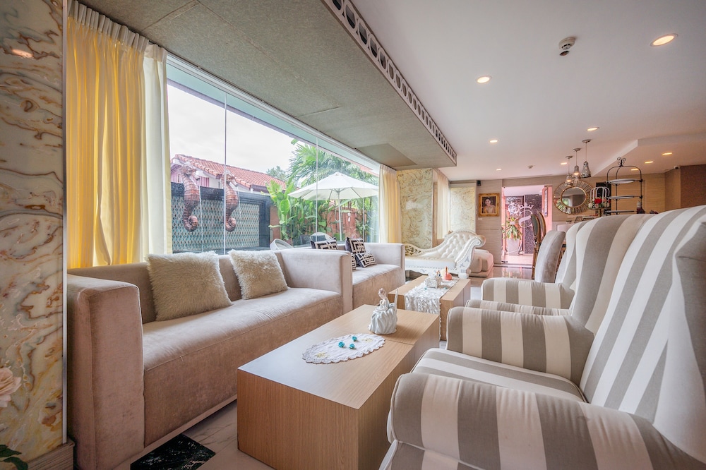 Sonia Residence Pattaya 30/50