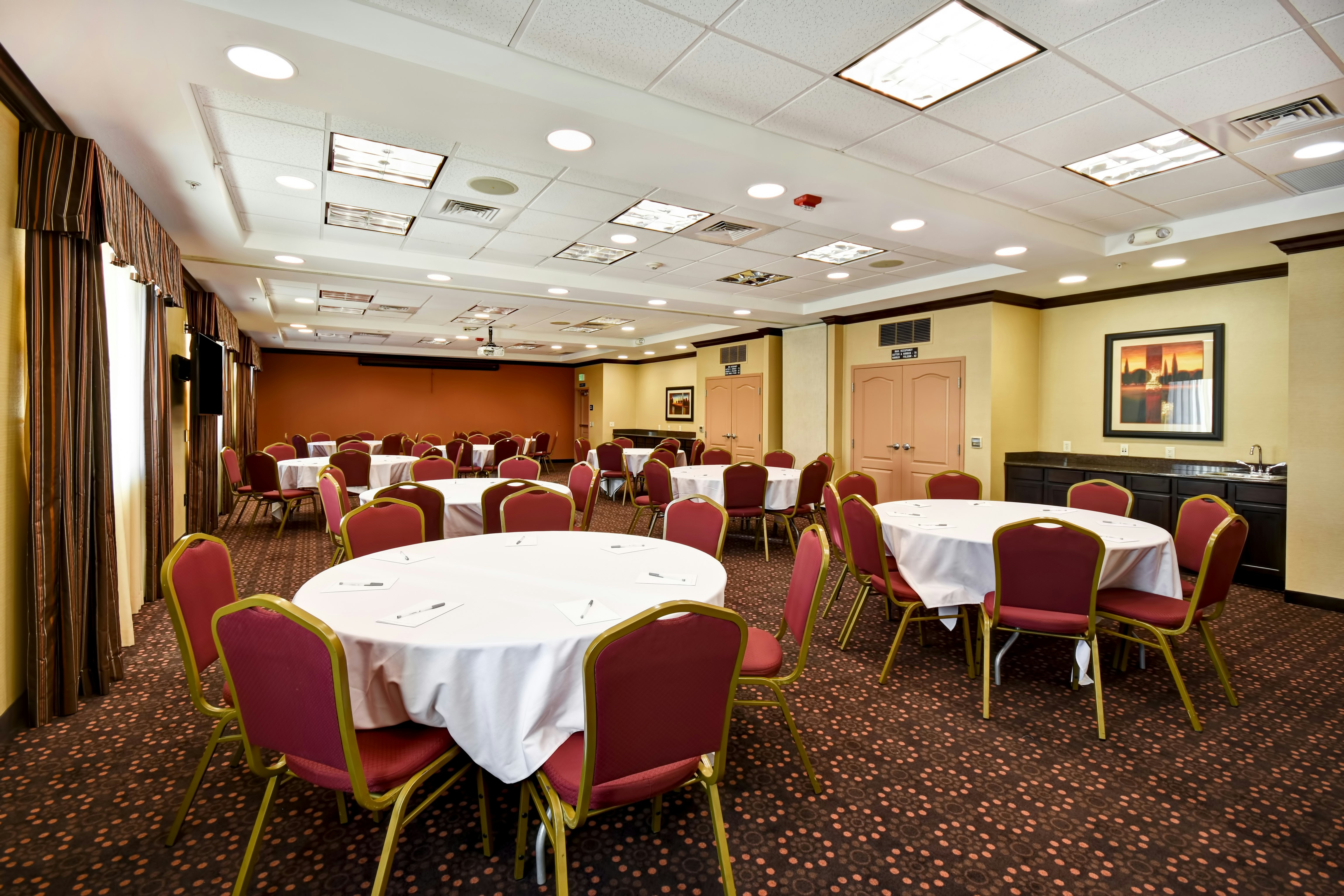 Hampton Inn And Suites Folsom 35/50