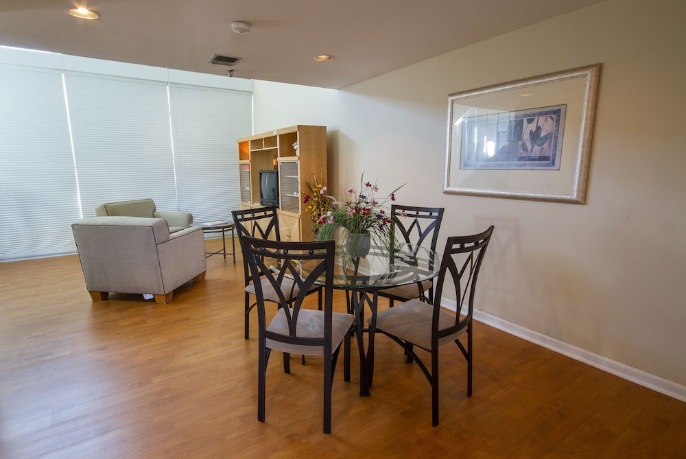 Rodeway Inn South Miami Coral Gables 27/39