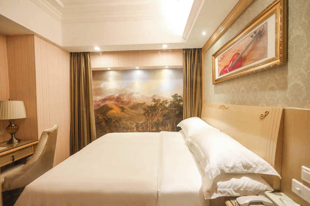 Vienna 3 Best Hotel (Guangzhou Convention & Exhibition Center Chigang Road) 32/55