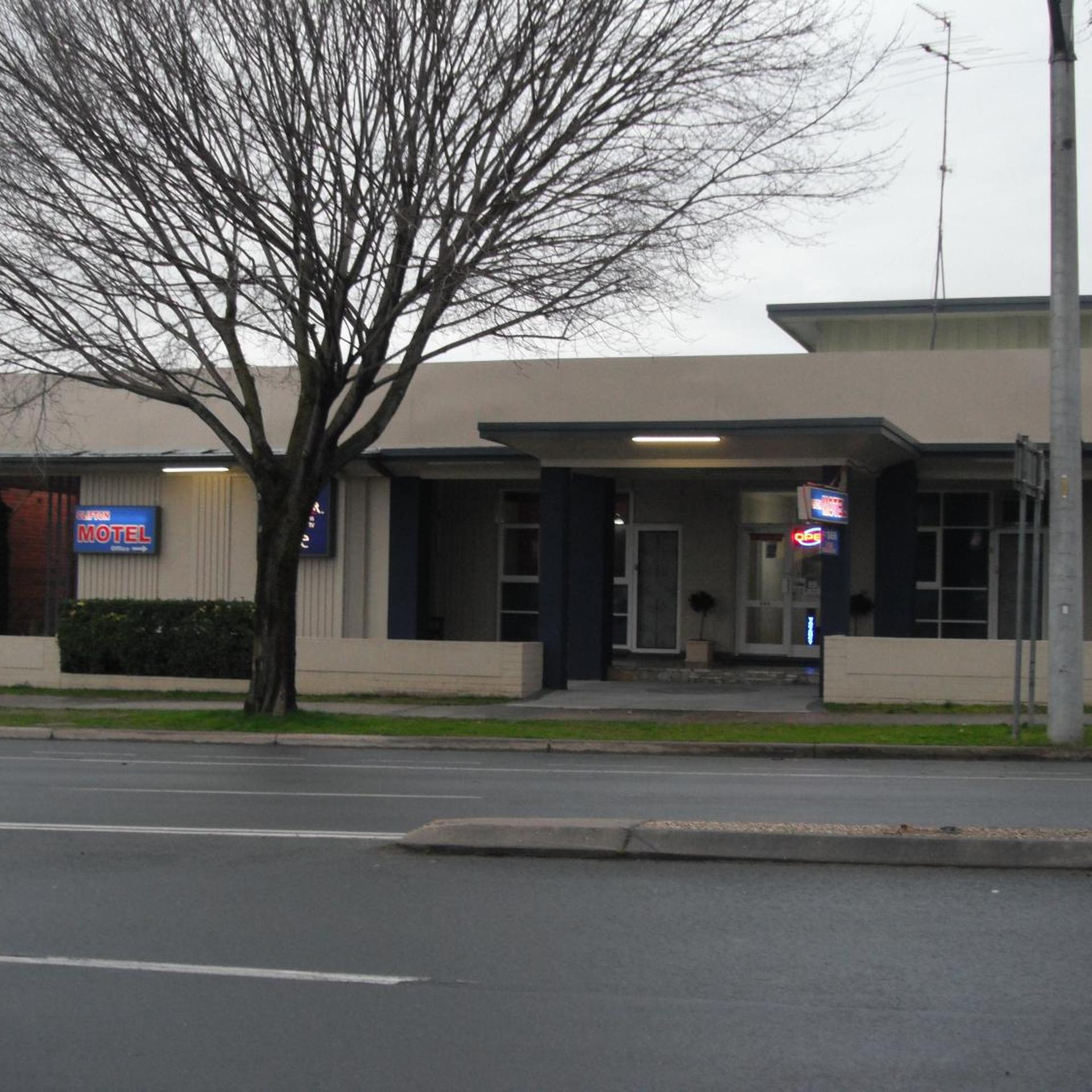 Albury Clifton Motel 4/18