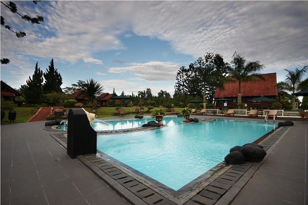 Citra Cikopo Hotel 25/29