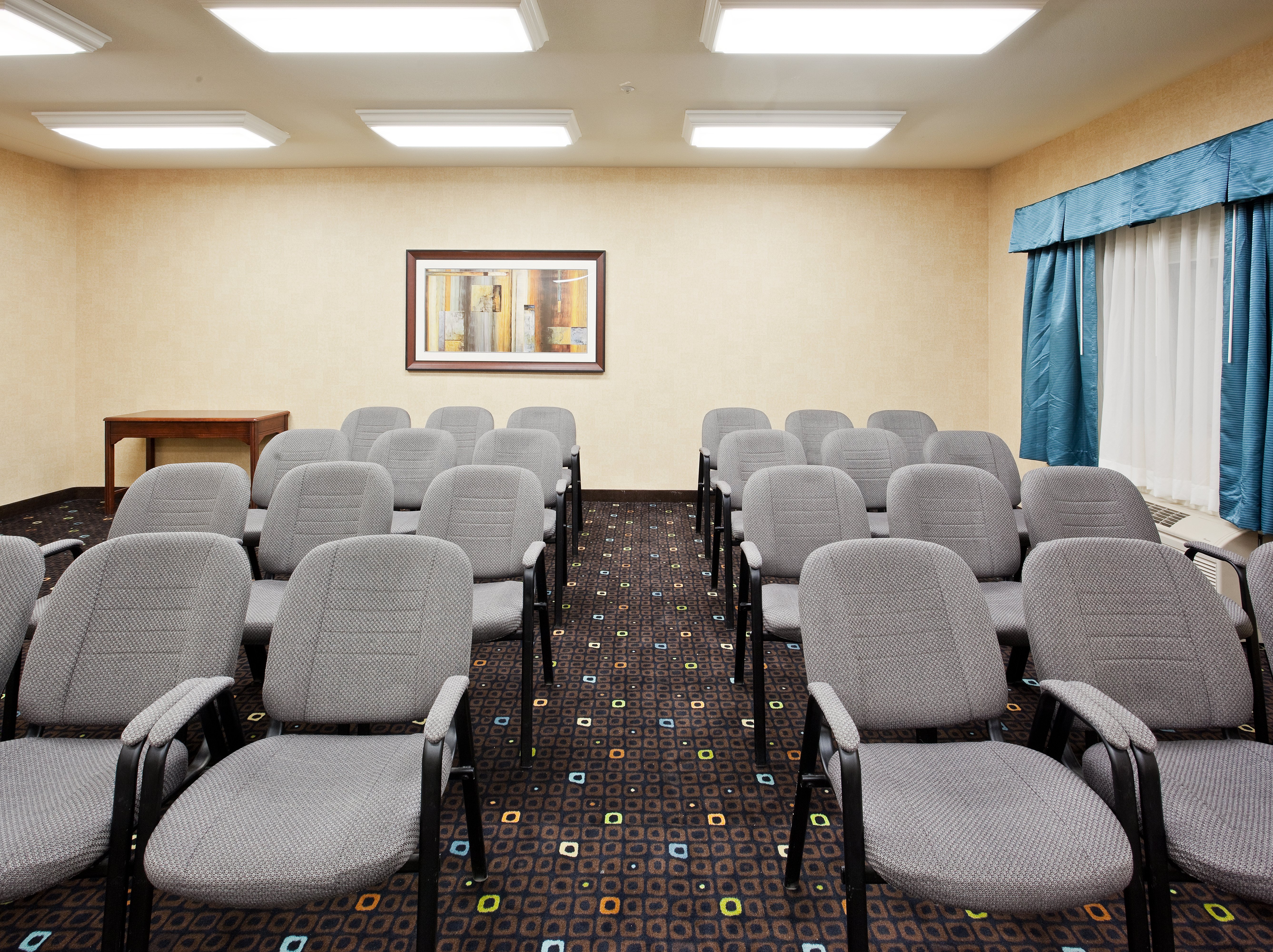 Holiday Inn Express Fallon 71/81