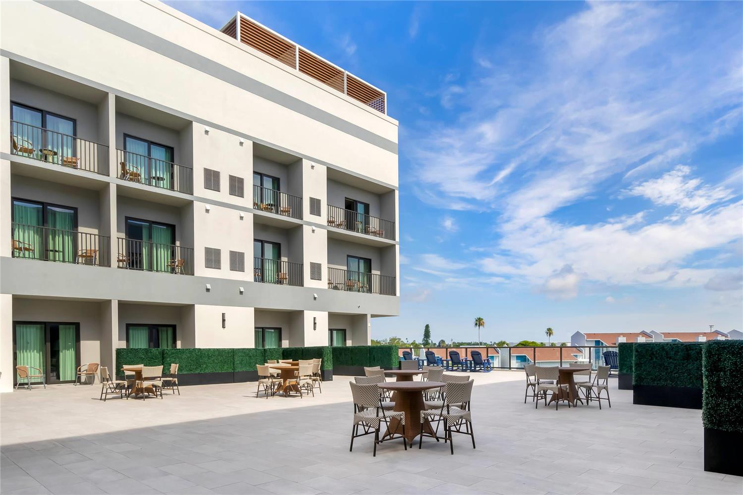 Cambria Hotel St Petersburg Madeira Beach Marina 8/58