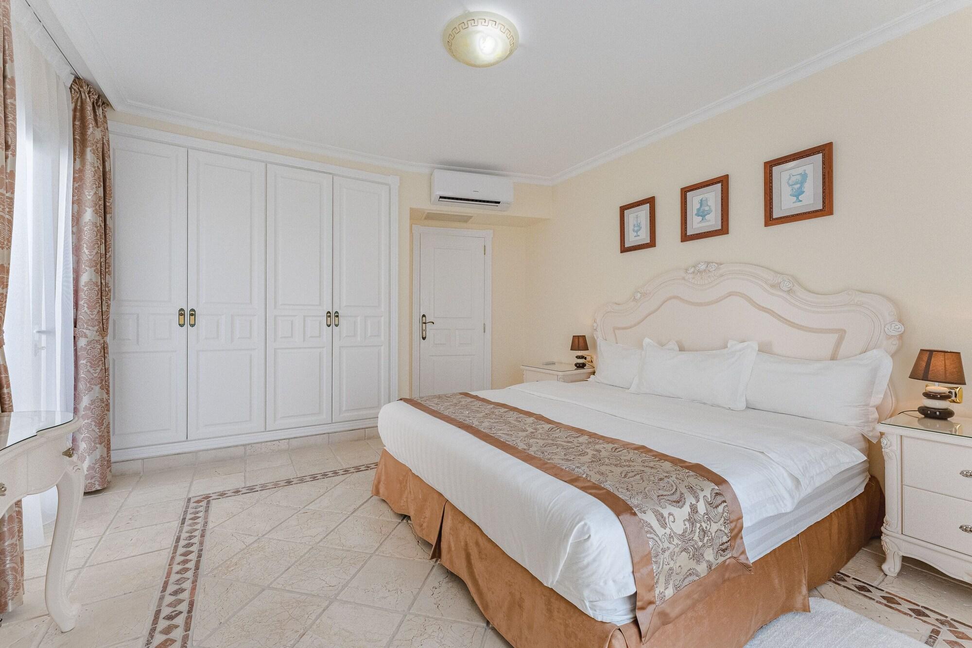جناح ديلوكس بغرفتي نوم بمسبح خاص، Flamingo Suites 2/6