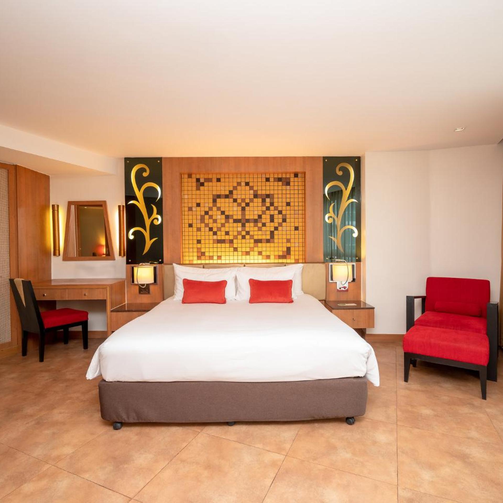 deluxe ., Centara Nova Hotel Pattaya 7/10