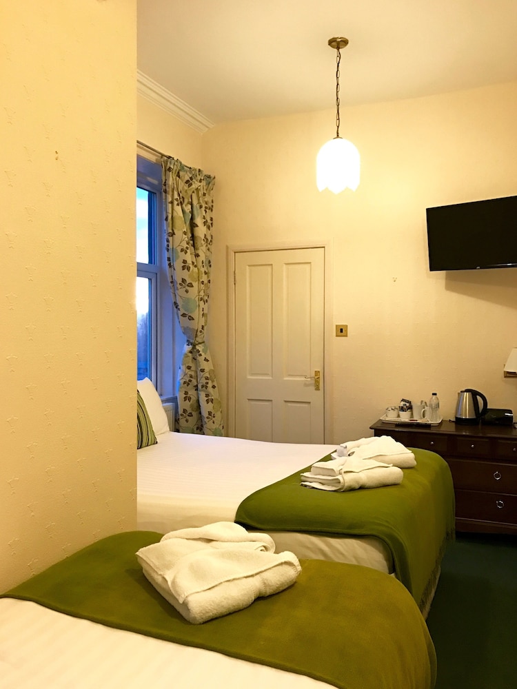 Glenlossie Guest House 14/35