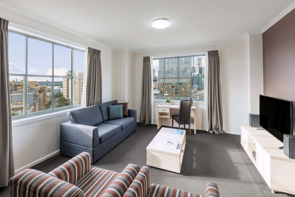 Oaks Sydney Goldsbrough Suites 41/69