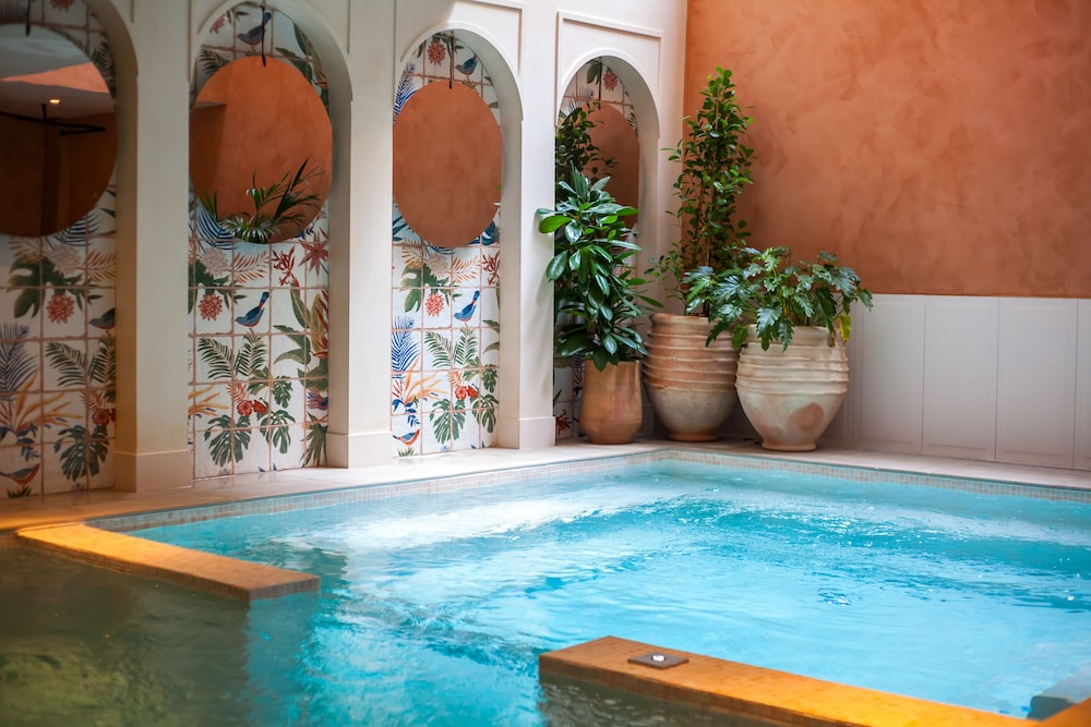 Bloom House Hotel & Spa Paris 38/52