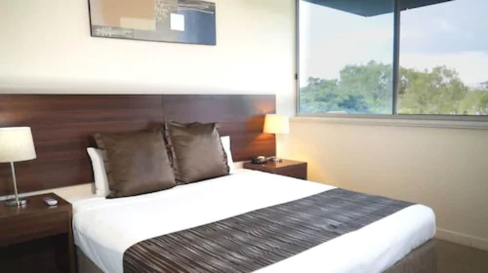 ITARA APARTMENTS 18/60