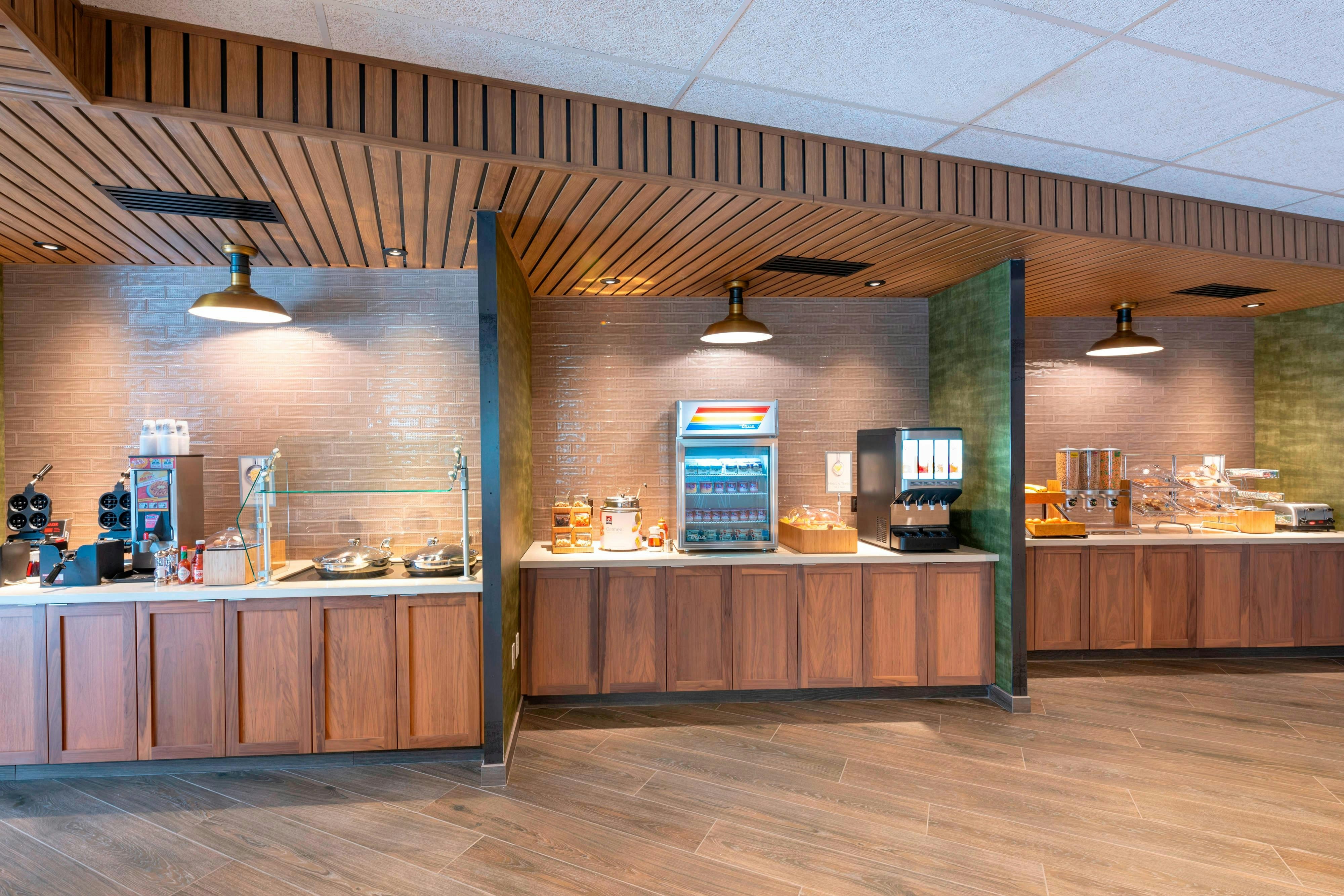 Fairfield Inn And Suites Fair Oaks Farms 29/56