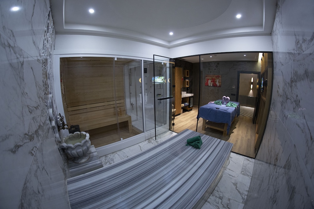 Mayi Hotel 34/55