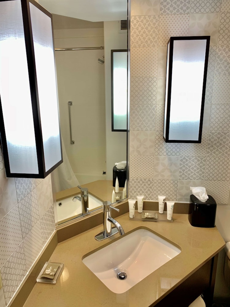 Country Inn & Suites By Radisson Sandusky South OH 32/32