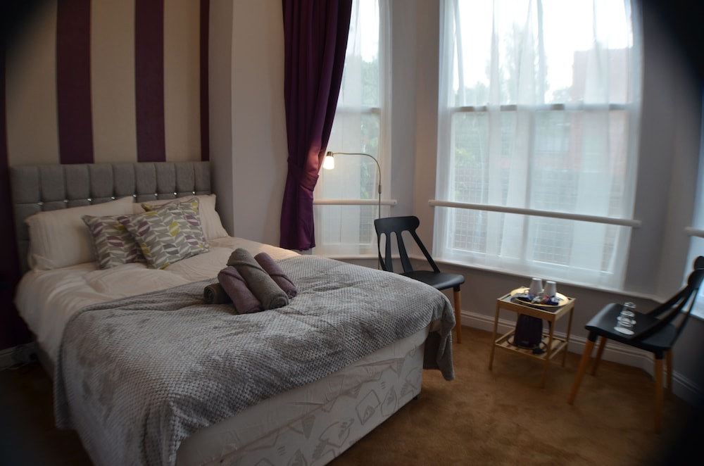 Queen's Guesthouse 3/50