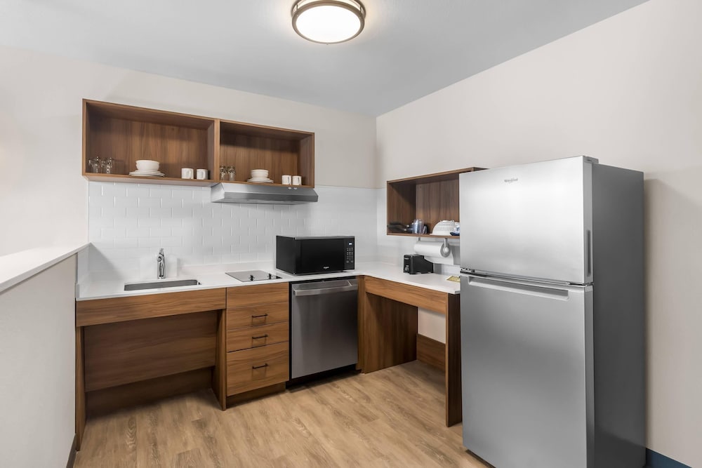 Everhome Suites Clarksville Ft. Campbell Area 9/60