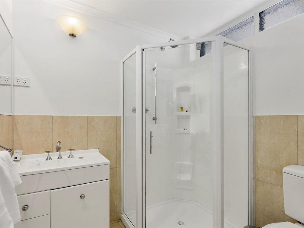 جناح بسرير كوين، Quality Inn & Suites Traralgon 5/5