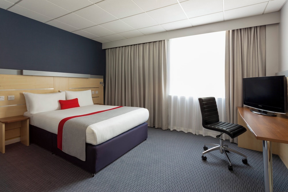 Holiday Inn Express Edinburgh City Centre 18/62