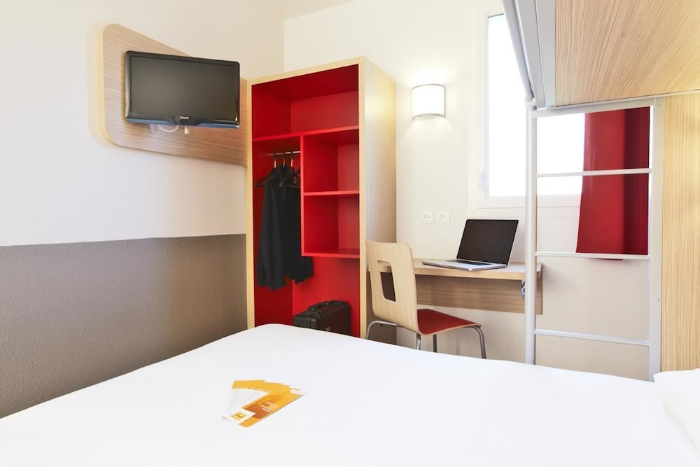 B&B HOTEL Laval Ouest 20/32