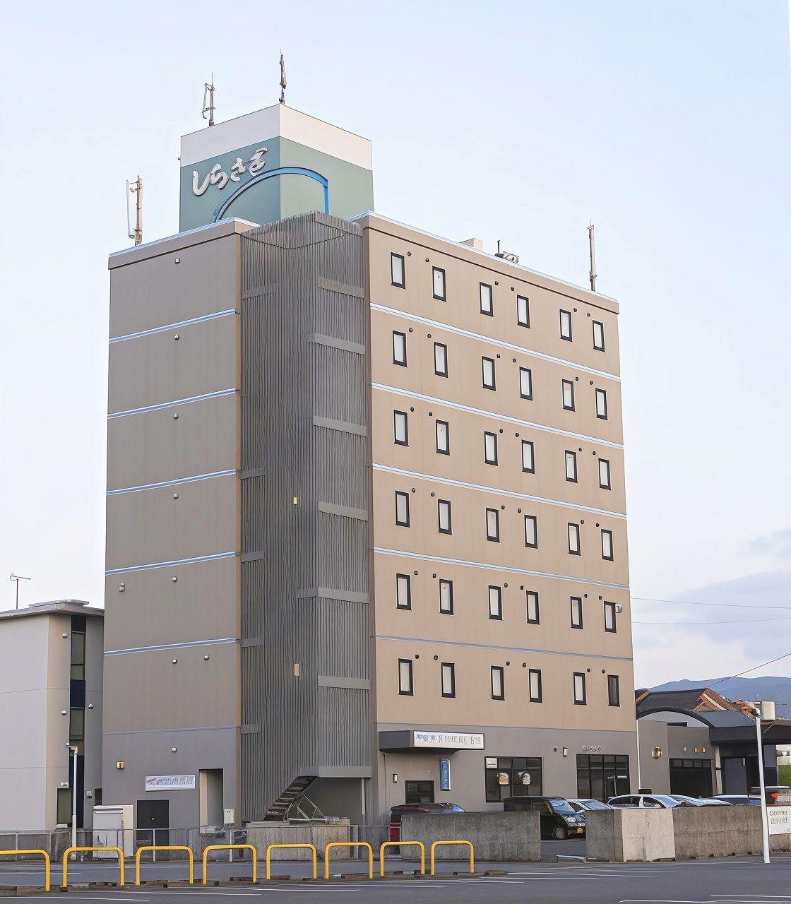 Business Hotel Shirasagi 1/14