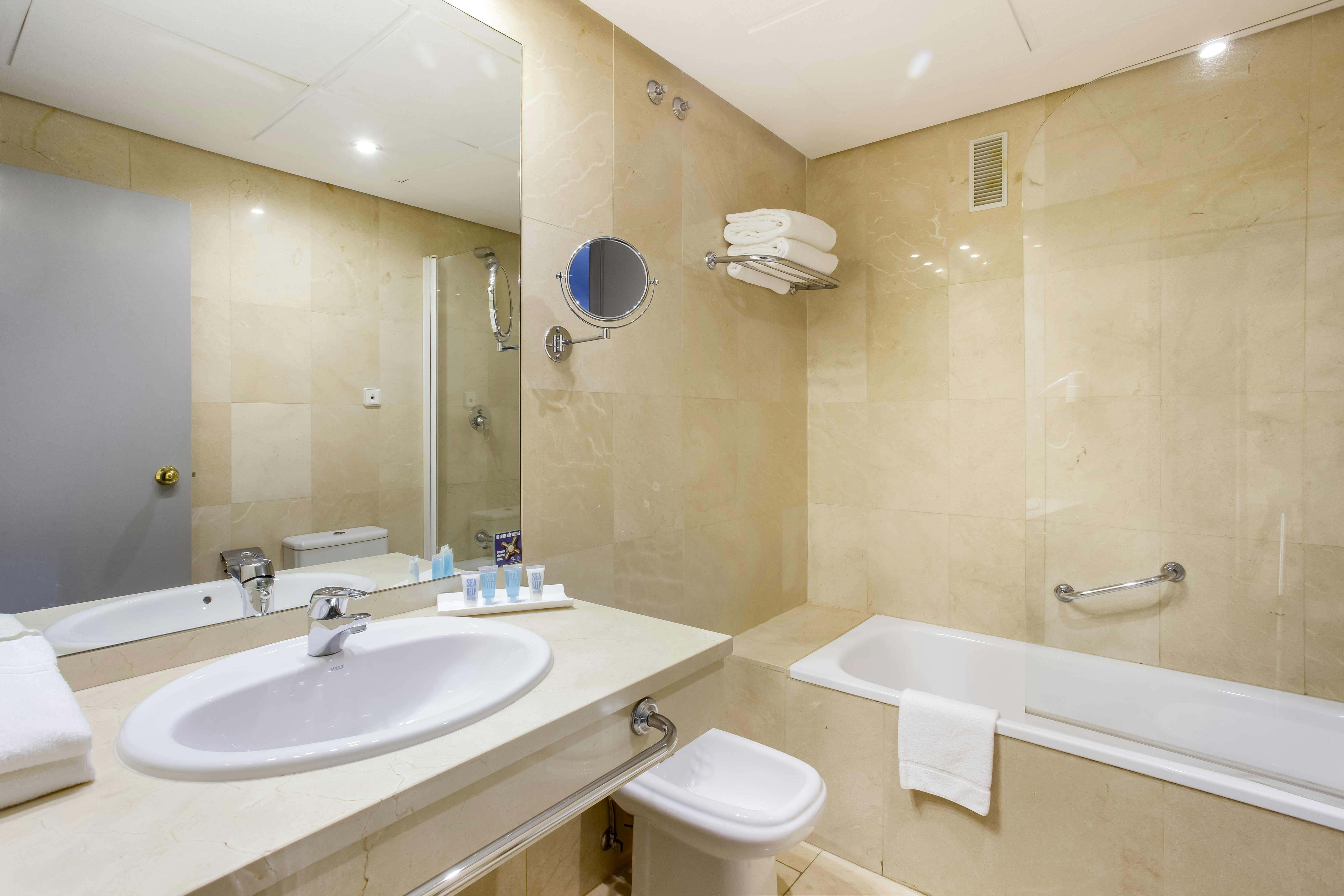 B&B HOTEL Cartagena Cartagonova 17/18