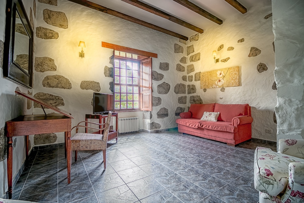 Hotel Rural LIVVO Maipez 21/50