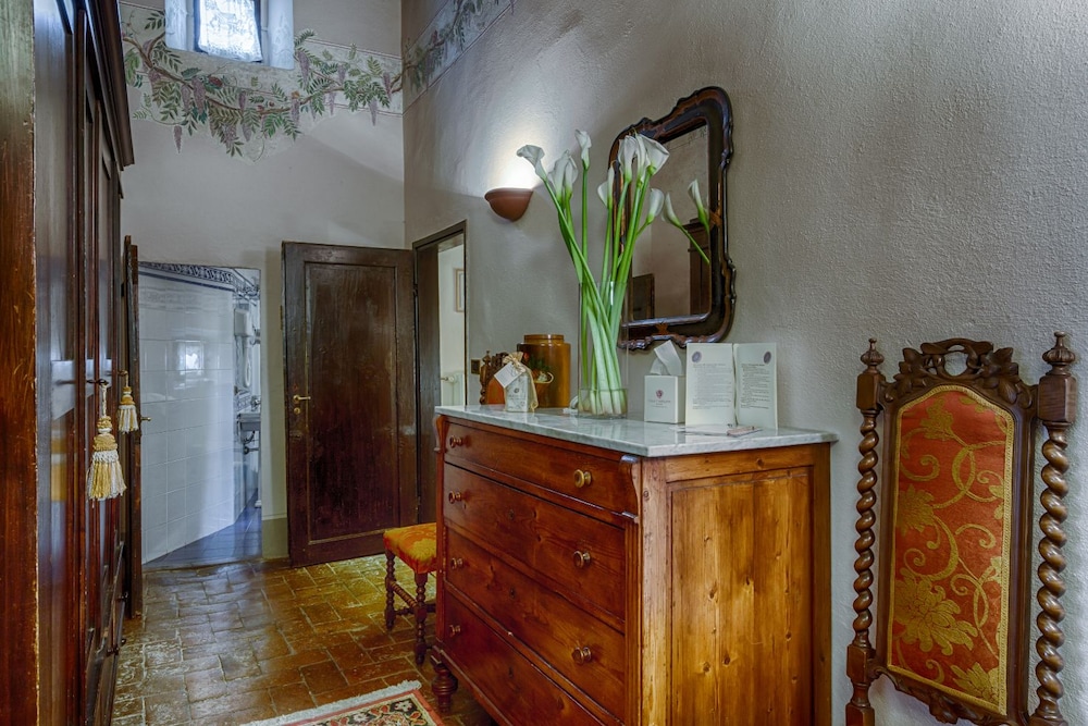 Villa Campestri Olive Oil Resort 2/48
