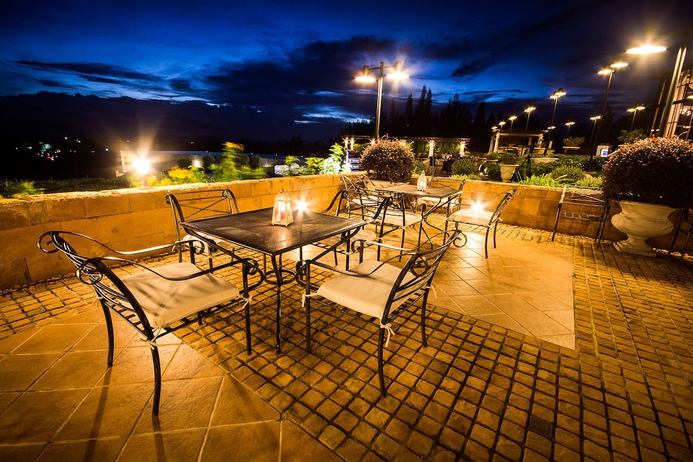 Town Square Suites By Toscana Valley 35/50