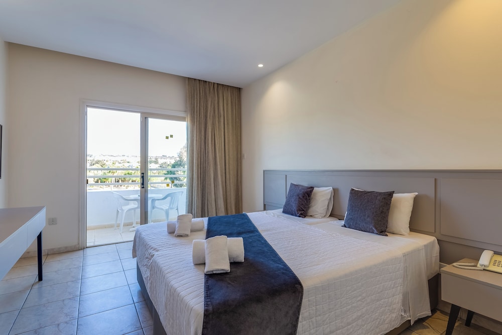 STANDARD, TWIN BEDS