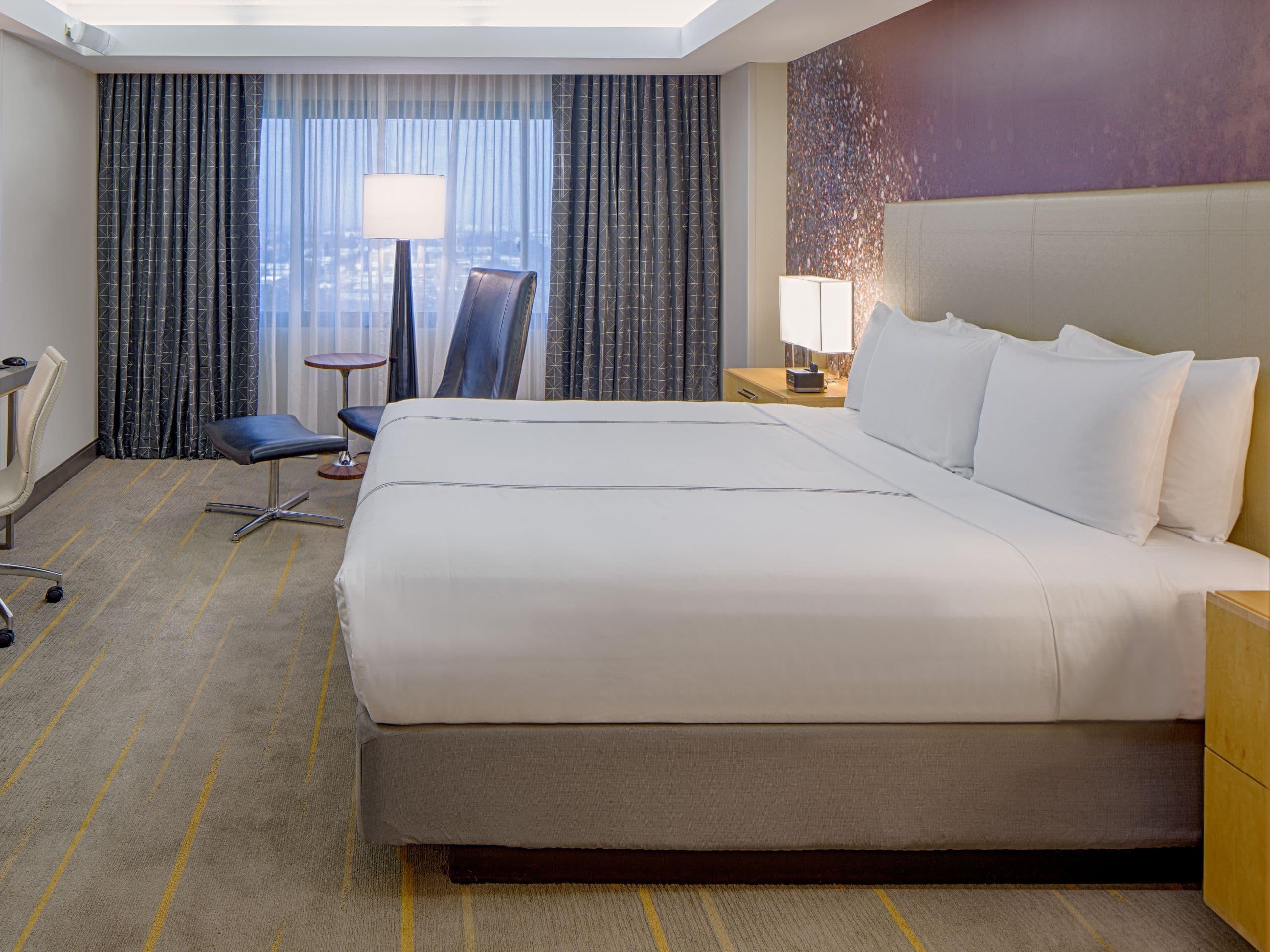 Executive, Suite