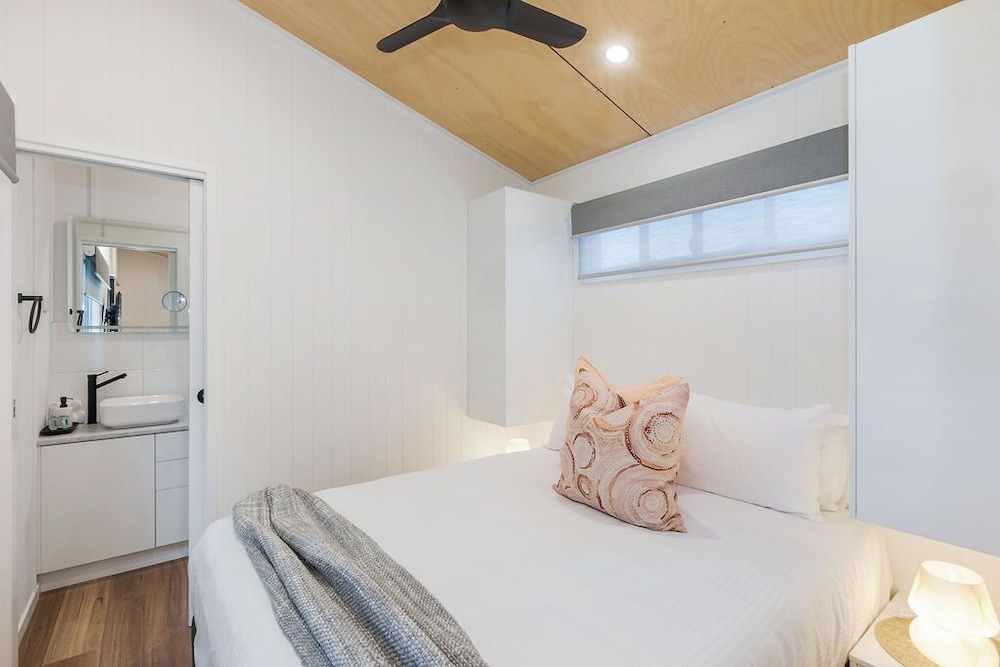 Tiny Home, Premium, Queen Bed