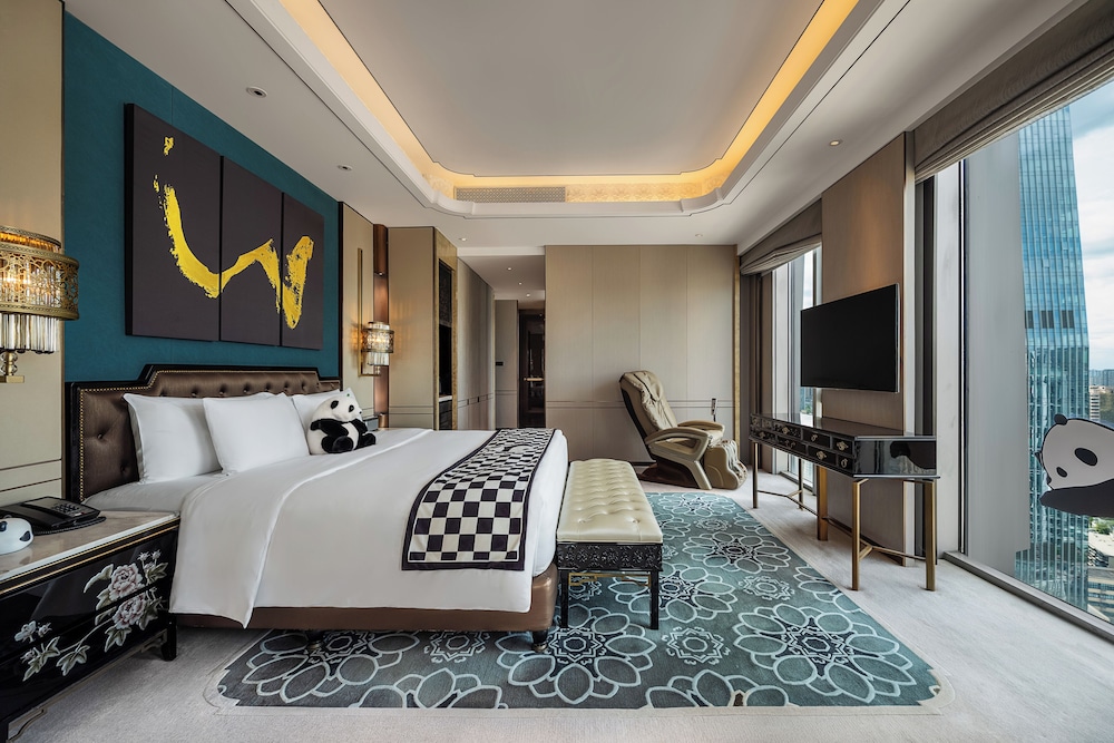 Wanda Reign Chengdu 12/45