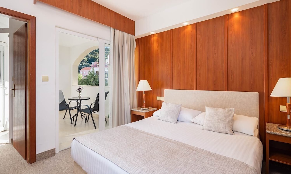 Junior Suite, Superior, Double Bed, Sea Side, Sofa