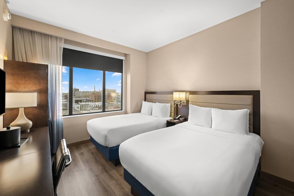 Upgrade, 2 Double Beds، Comfort Inn Prospect Park-Brooklyn 3/10