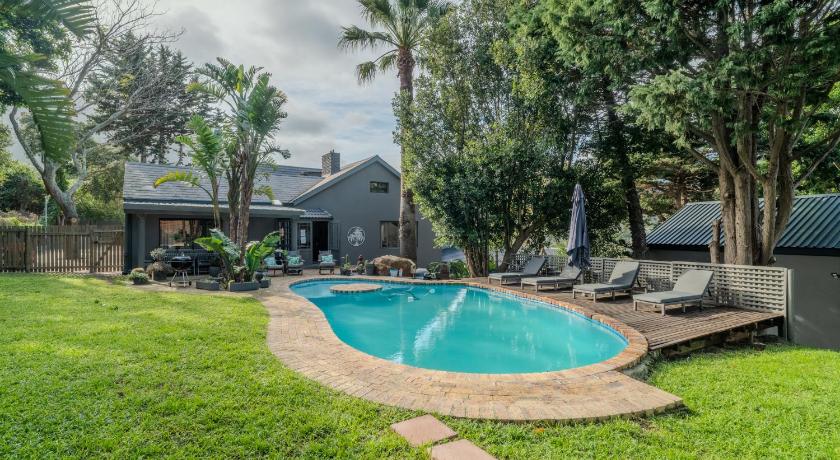 Hout Bay Gem 24/34